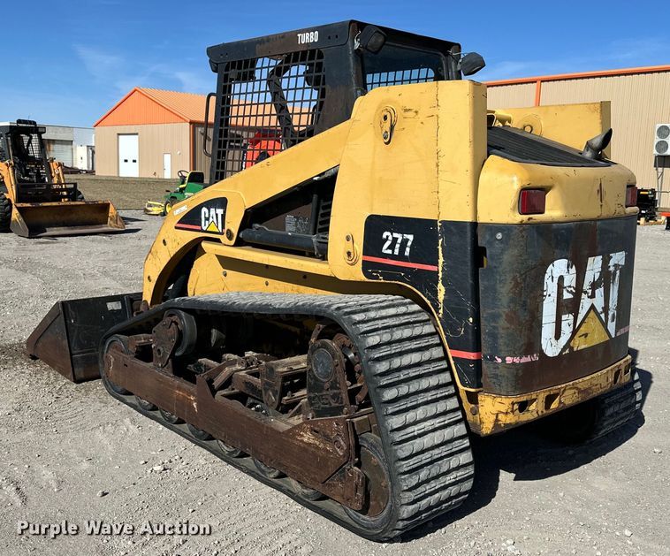 image for item NJ9471 2003 Caterpillar  277  tracked skid steer loader