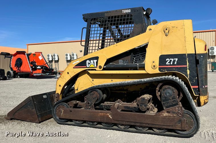 image for item NJ9471 2003 Caterpillar  277  tracked skid steer loader