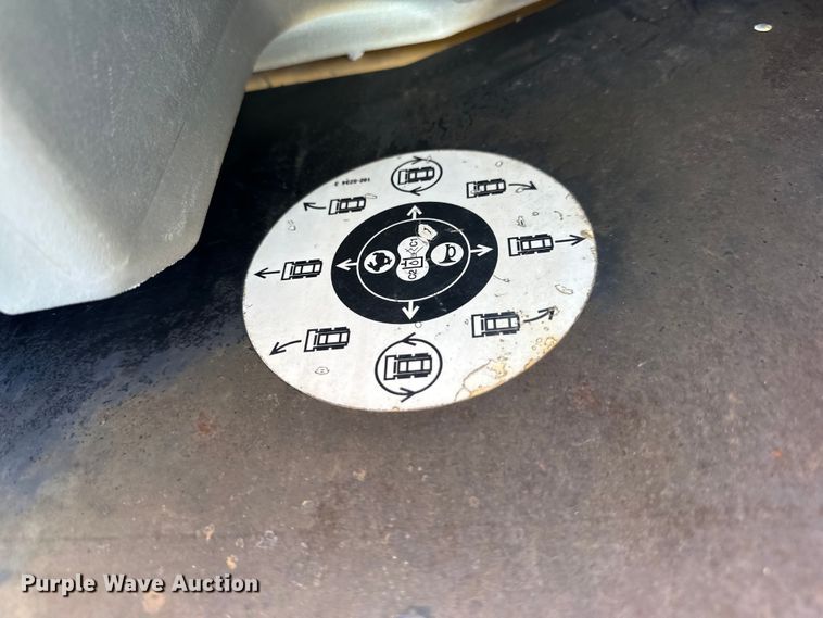 image for item NJ9471 2003 Caterpillar  277  tracked skid steer loader