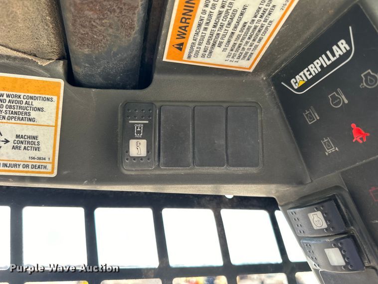 image for item NJ9471 2003 Caterpillar  277  tracked skid steer loader