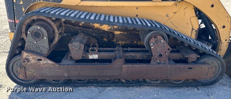 image for item NJ9471 2003 Caterpillar  277  tracked skid steer loader