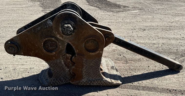 image for item NJ9475 LaBounty concrete pulverizer 