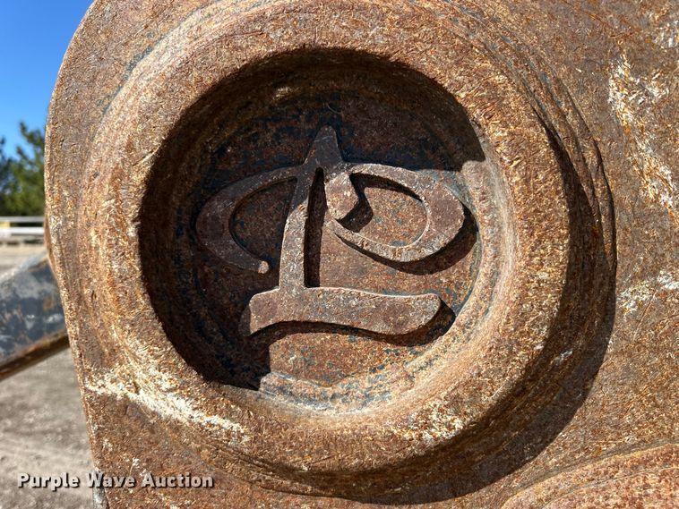 image for item NJ9475 LaBounty concrete pulverizer 