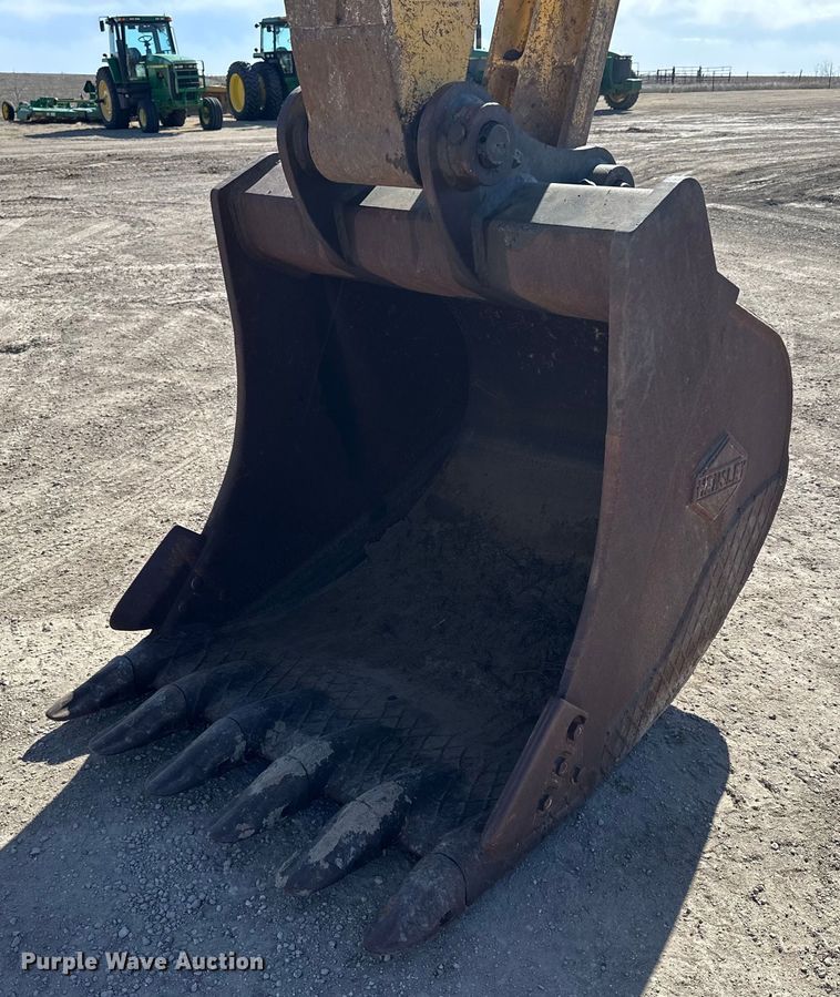 image for item NJ9476 2010 Komatsu PC350LC-8 excavator