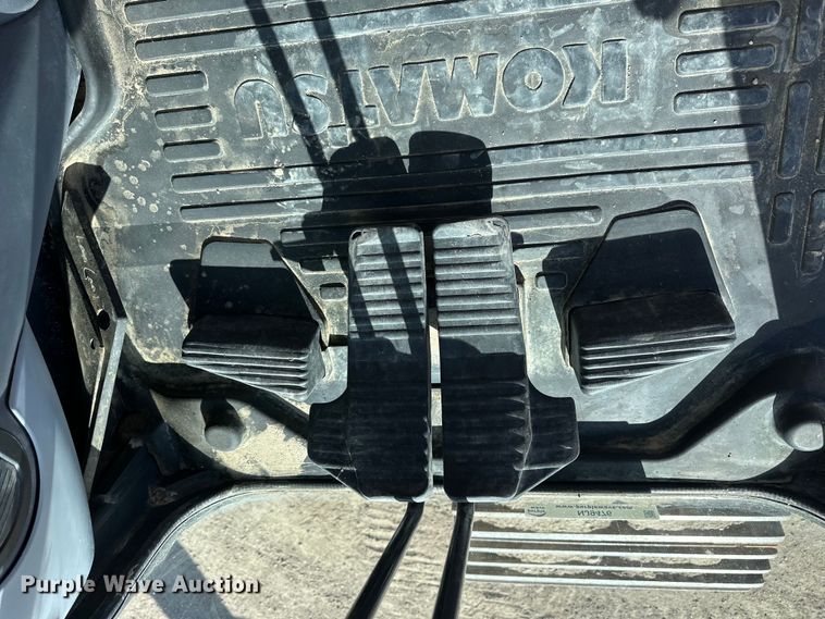 image for item NJ9476 2010 Komatsu PC350LC-8 excavator