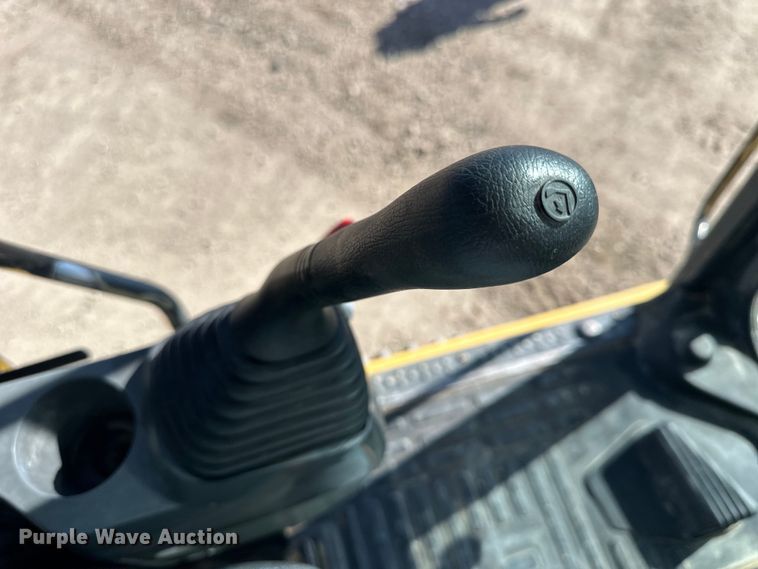 image for item NJ9476 2010 Komatsu PC350LC-8 excavator