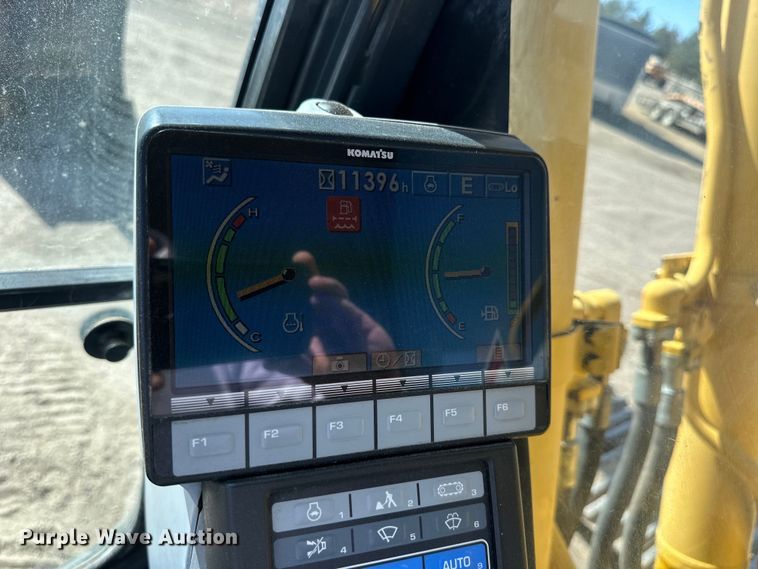 image for item NJ9476 2010 Komatsu PC350LC-8 excavator