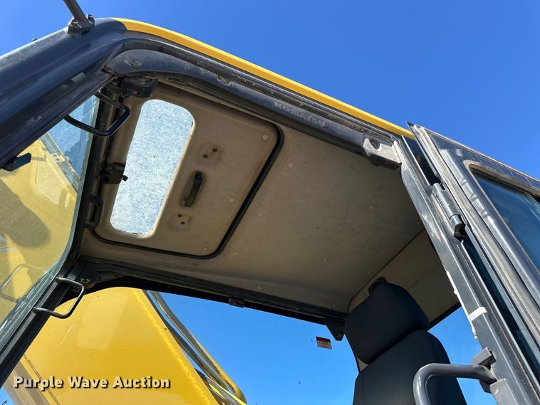 image for item NJ9476 2010 Komatsu PC350LC-8 excavator