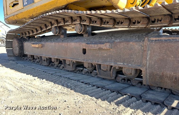 image for item NJ9476 2010 Komatsu PC350LC-8 excavator