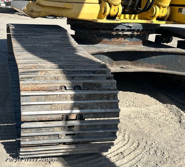 image for item NJ9476 2010 Komatsu PC350LC-8 excavator