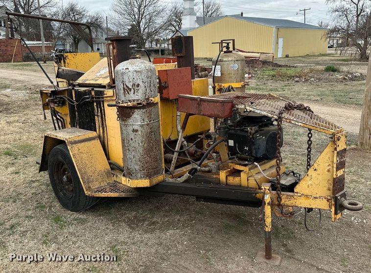 image for item NJ9487 Cimline crack seal machine