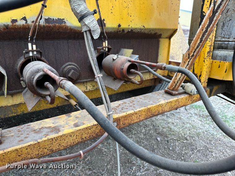 image for item NJ9487 Cimline crack seal machine