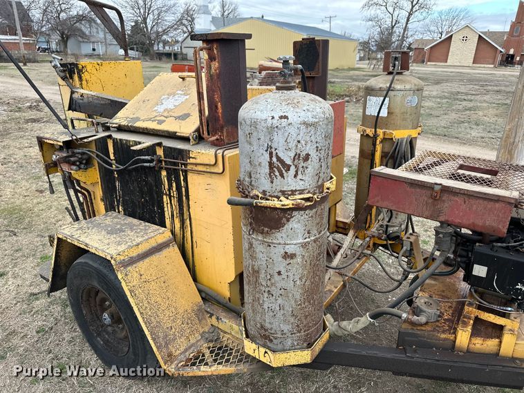 image for item NJ9487 Cimline crack seal machine