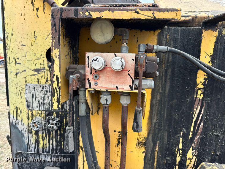 image for item NJ9487 Cimline crack seal machine