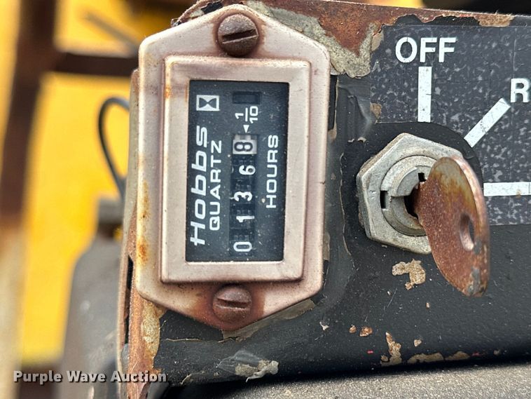 image for item NJ9487 Cimline crack seal machine