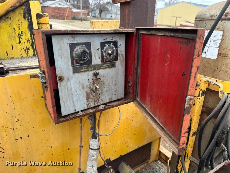 image for item NJ9487 Cimline crack seal machine