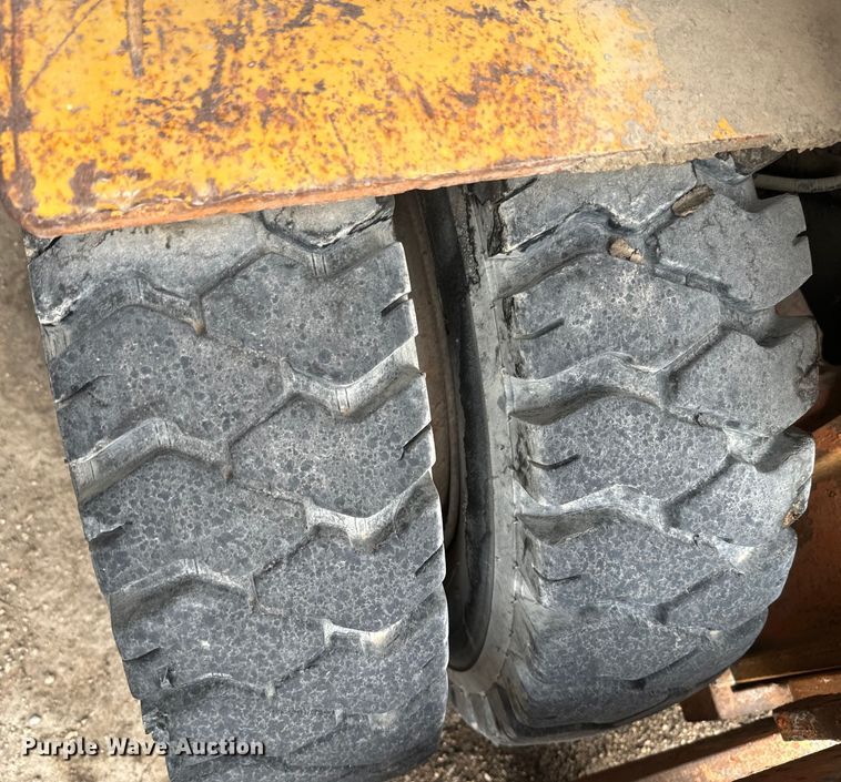 image for item NN9497 Yale G83P-060-SB forklift