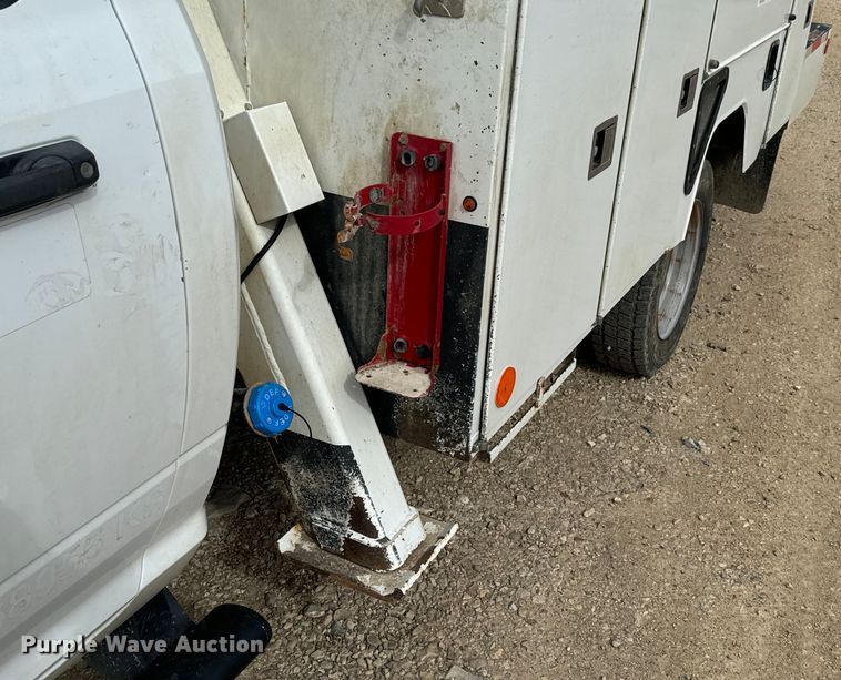 image for item NS9519 2017 Dodge Ram 5500HD bucket truck