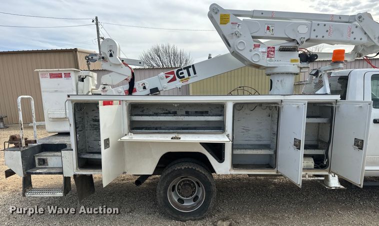 image for item NS9519 2017 Dodge Ram 5500HD bucket truck