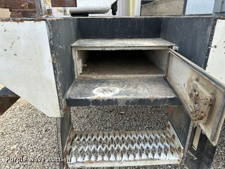 image for item NS9519 2017 Dodge Ram 5500HD bucket truck