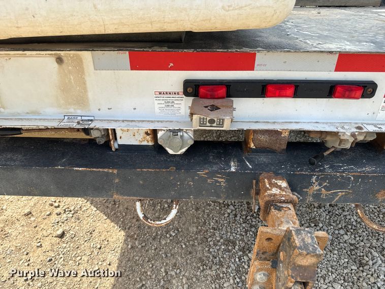 image for item NS9519 2017 Dodge Ram 5500HD bucket truck