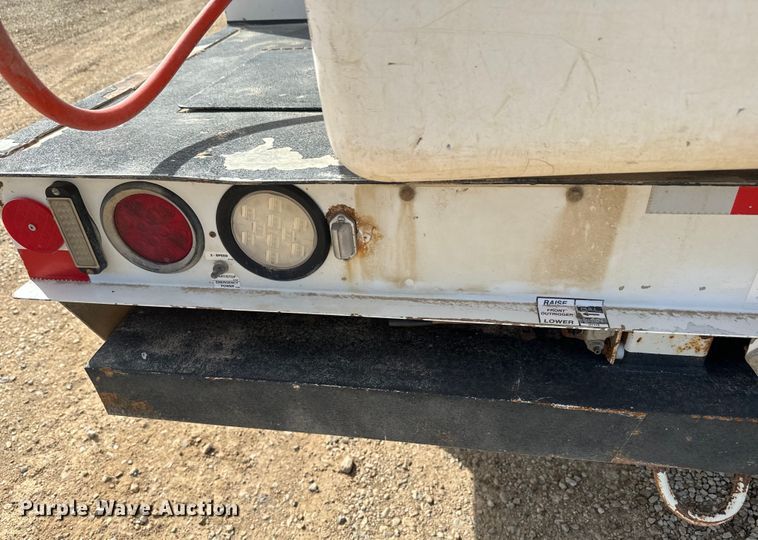 image for item NS9519 2017 Dodge Ram 5500HD bucket truck