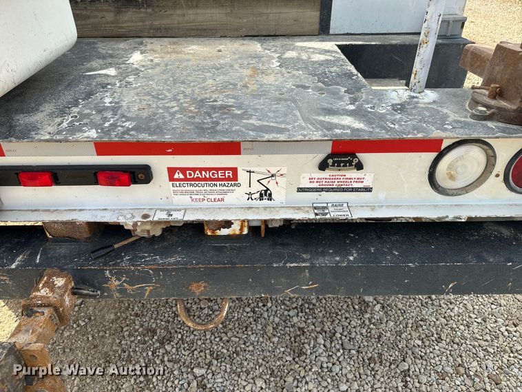 image for item NS9519 2017 Dodge Ram 5500HD bucket truck