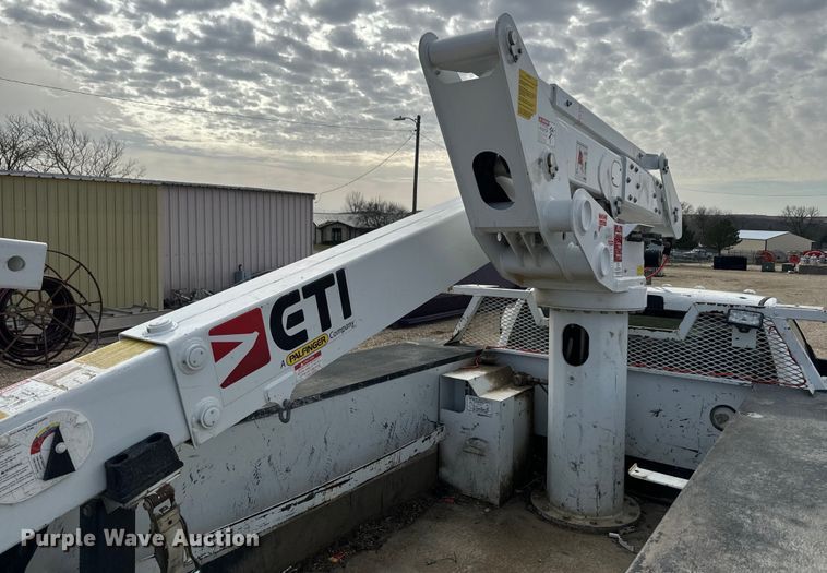 image for item NS9519 2017 Dodge Ram 5500HD bucket truck