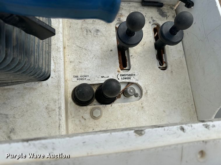 image for item NS9519 2017 Dodge Ram 5500HD bucket truck