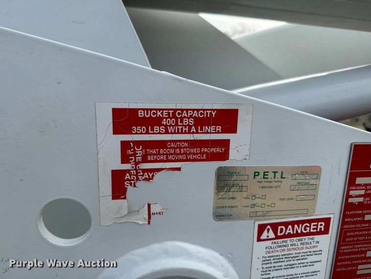 image for item NS9519 2017 Dodge Ram 5500HD bucket truck