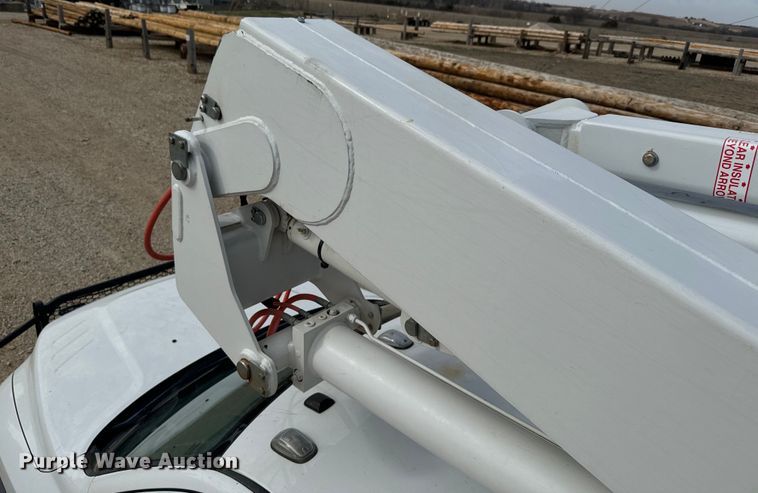 image for item NS9519 2017 Dodge Ram 5500HD bucket truck