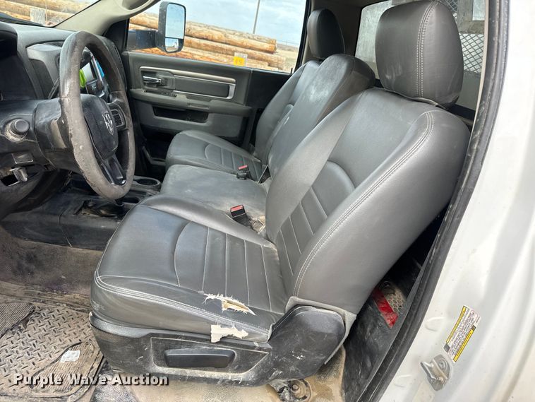 image for item NS9519 2017 Dodge Ram 5500HD bucket truck