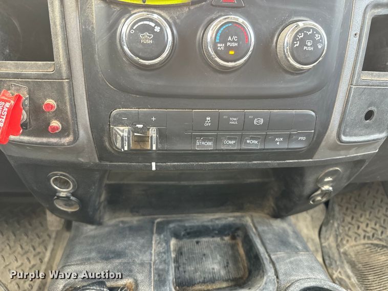 image for item NS9519 2017 Dodge Ram 5500HD bucket truck