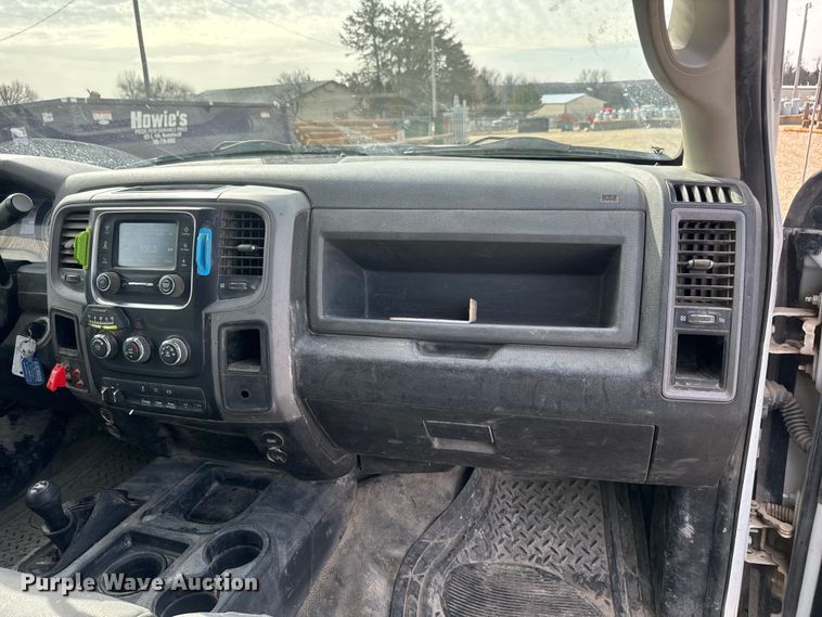 image for item NS9519 2017 Dodge Ram 5500HD bucket truck