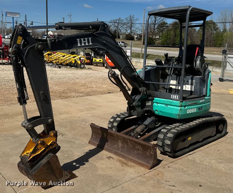 image for item NS9535 2017 IHI 25V4-F mini excavator