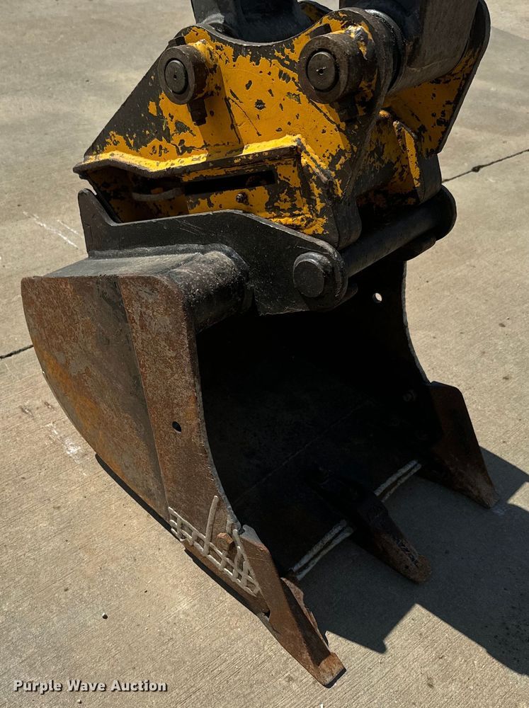 image for item NS9535 2017 IHI 25V4-F mini excavator