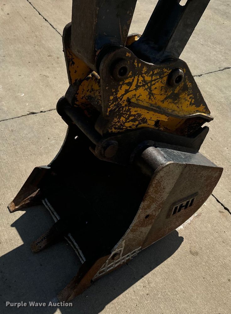 image for item NS9535 2017 IHI 25V4-F mini excavator