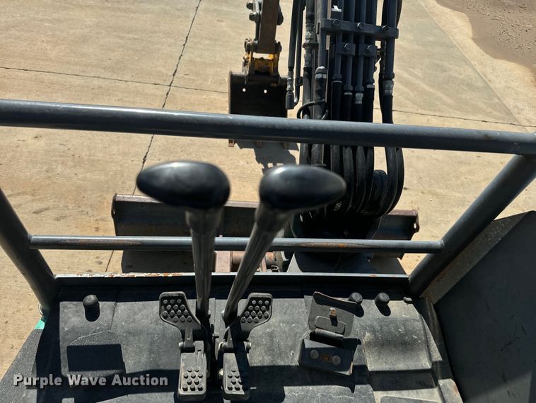 image for item NS9535 2017 IHI 25V4-F mini excavator