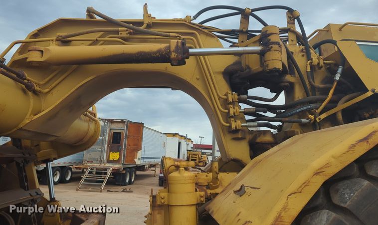 image for item NZ9403 1984 Caterpillar 615 elevating scraper