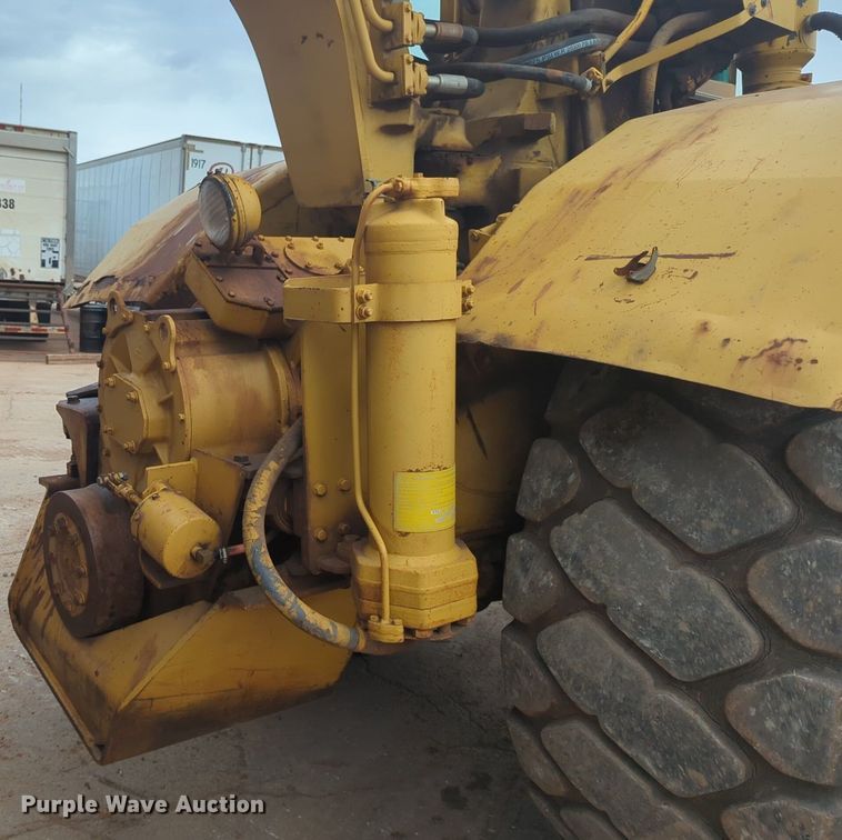 image for item NZ9403 1984 Caterpillar 615 elevating scraper