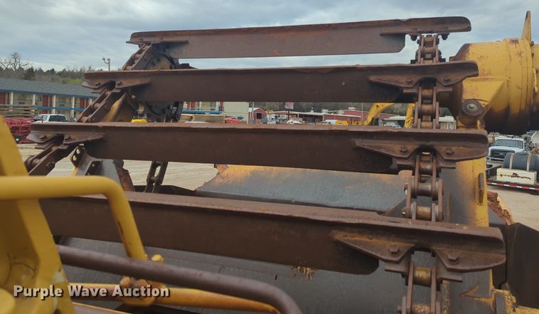 image for item NZ9403 1984 Caterpillar 615 elevating scraper