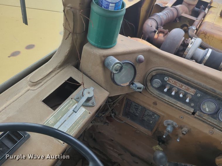 image for item NZ9403 1984 Caterpillar 615 elevating scraper