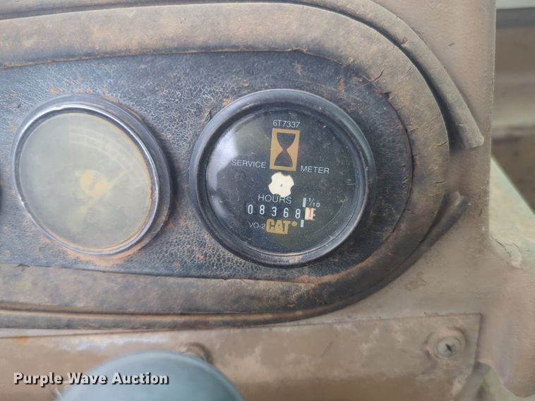 image for item NZ9403 1984 Caterpillar 615 elevating scraper