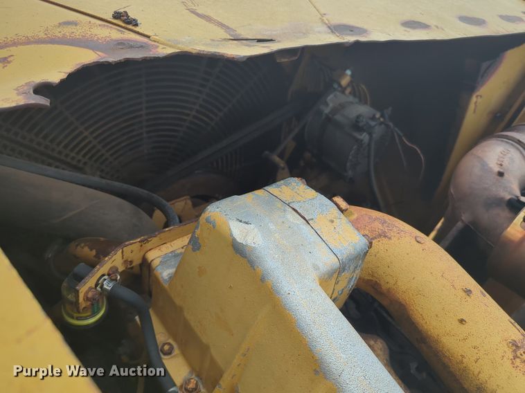 image for item NZ9403 1984 Caterpillar 615 elevating scraper