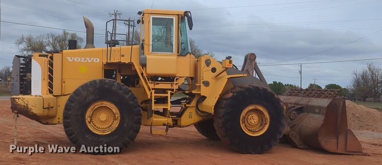 image for item NZ9433 2004 Volvo L220E wheel loader