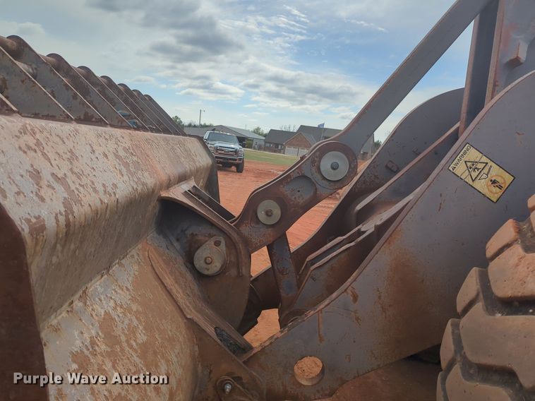 image for item NZ9433 2004 Volvo L220E wheel loader