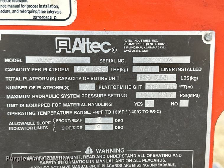 image for item OA9640 2011 International 4400 bucket truck