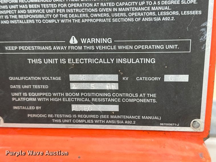 image for item OA9640 2011 International 4400 bucket truck