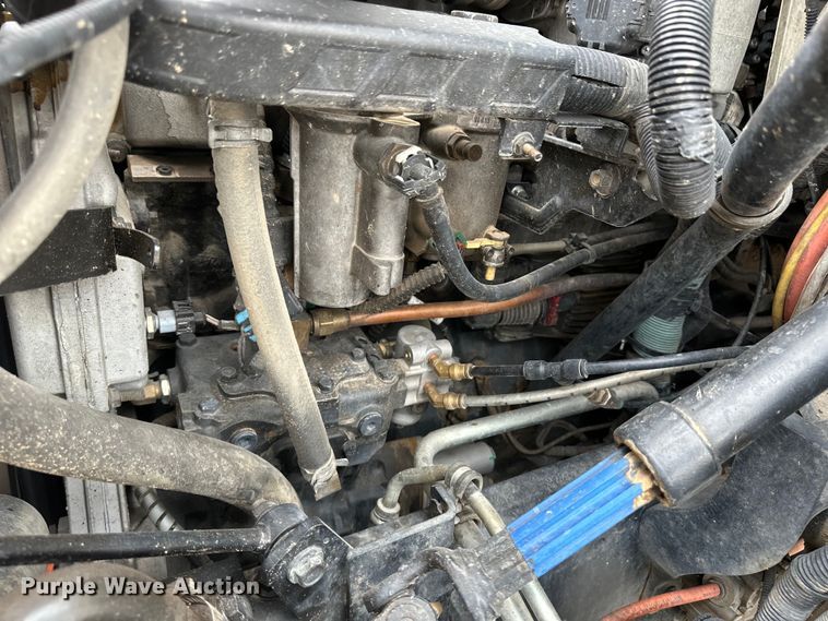 image for item OA9640 2011 International 4400 bucket truck