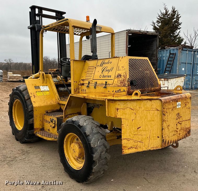 image for item OA9664 2005 Mastercraft C-06-1306 forklift